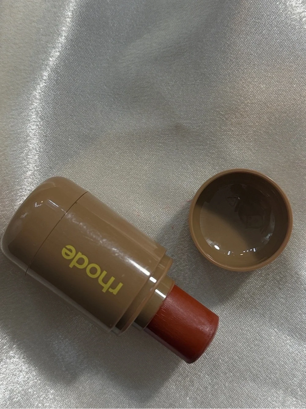Rhode Sun Soak Pocket blush